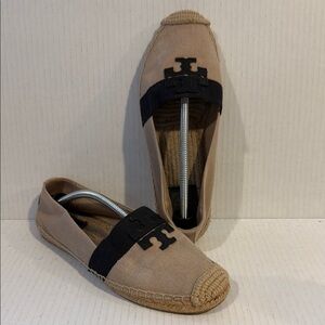 Tory Burch Tan and Black Espadrilles (sz 8.5)